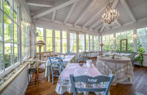 Montegiardino Bed & Breakfast | Rose e Merletti