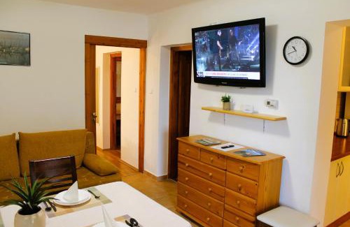 Balatonbereny Apartment | Rose Lakeside Apartman