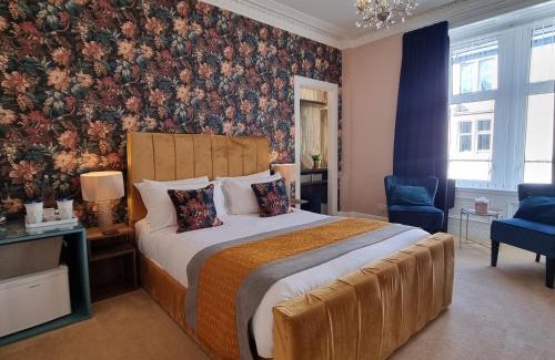 Oban House | Rose Villa