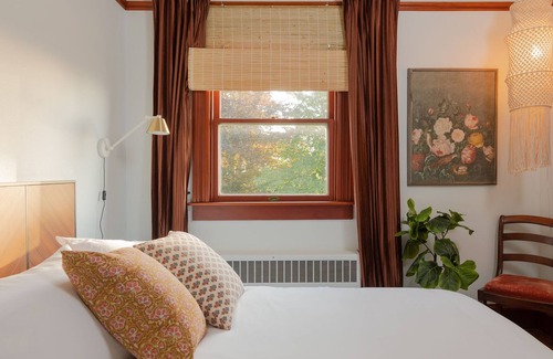 Astoria Villa | Rosebriar Mansion