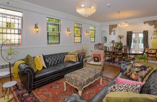 Astoria Villa | Rosebriar Mansion