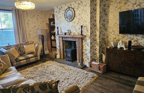 Hartlepool House | Rosegarth Cottage Luxury 2 bedroom House