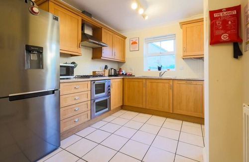 Huntingdon House | Rosemary Retreat: beautiful home with parking