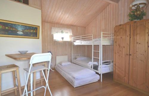 Farjestaden House | Rosenborgs Friluftspensionats stugor med kök