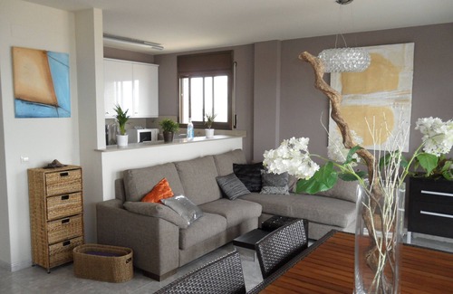 Santa Margarida Apartment | ROSES, FRONTLINE, perfect for families POOL + WIFI + PARKING + TV