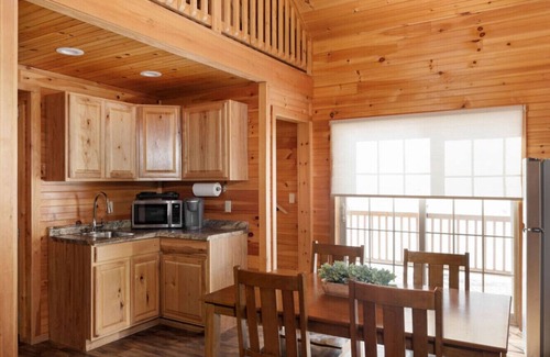 Bethlehem Cabin | Rosewood Villa: New Log Cabin Getaway