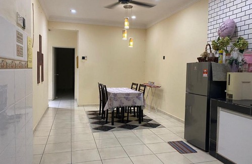 Bukit Gapam House | ROSHUS HOMESTAY MELAKA