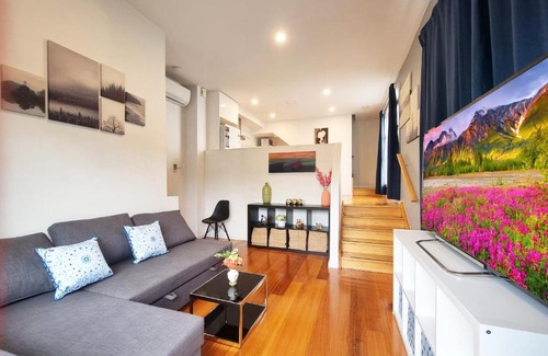 Maribyrnong House | Rosie Townhouse in prime location close to CBD