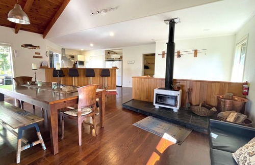 Okere Falls House | Rotoiti Lakeside Lodge - Winter Special on Offer!