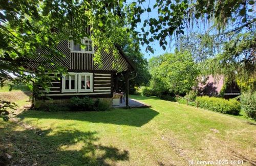 Rovensko pod Troskami Apartment | Roubenka pod javorem