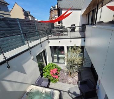 Centre Ville Rive Gauche Villa | Rouen centre avec Sauna - Jacuzzi - Parking - 5 étoiles