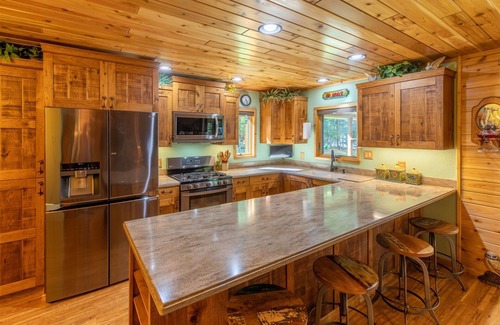 Park Falls House | Round Lake Retreat | 2 Bed, 1 Bath