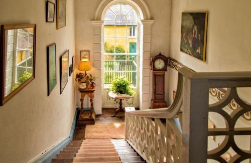 Mountrath House | Roundwood House