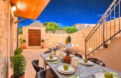 Roustika Villa | Roustico Luxury Villa Heated Whirpool