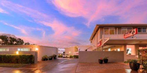Emerald Hotel | Route 66 Motor Inn