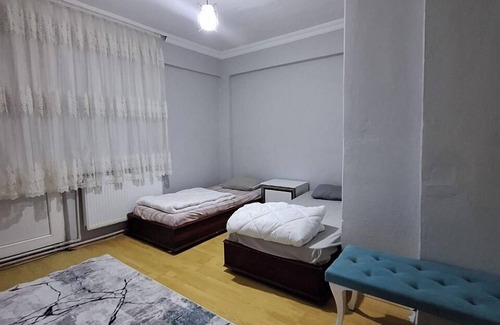 Tokat House | Rova Suit