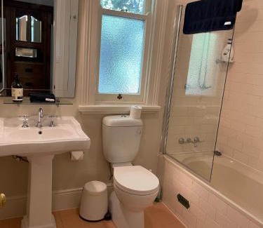 Blackheath House | Rowan Brae Historic Guesthouse