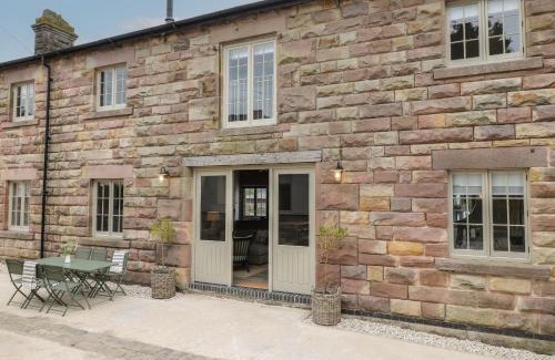 Crich House | Rowan Cottage - Fold Yards