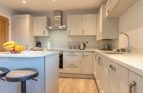 Ebrington Cottage | Rowan House - sleeps 8 guests in 4 bedrooms