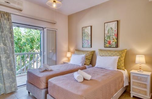 Agia Marina Apartment | Roxa seaview apartment