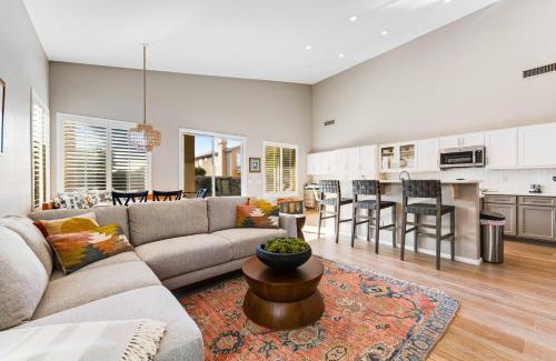 Tatum Ranch House | Roy Rogers Poolhouse