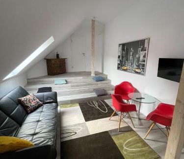 Comiat House | ROYAL APARTMENTS