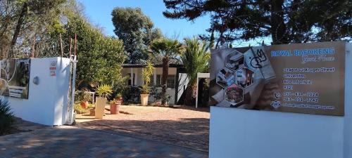 Universitas House | Royal Bafokeng Guest House