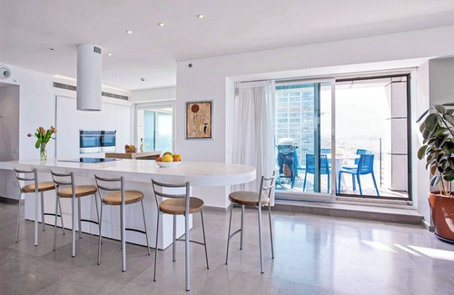 Kerem HaTeimanim House | ROYAL BEACH RESIDENCE - 2 BR 2 BATH APR