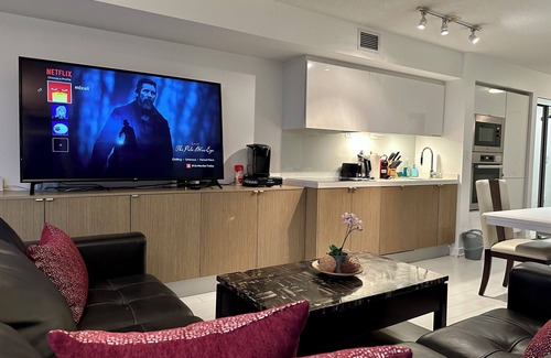 CityPlace Apartment | Royal Corner Suite