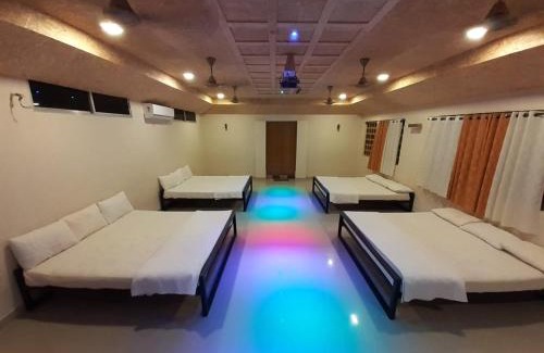 Anaimalai Hotel | Royal Cottage & Party Hall