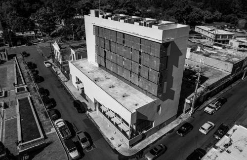 Penuelas Hotel | Royal Delonix