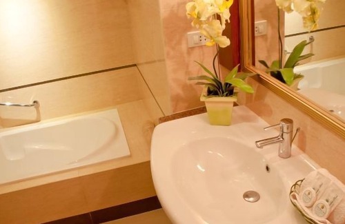Ozamiz Hotel | Royal Garden Hotel
