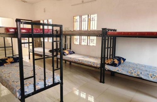 Salem House | ROYAL Homestay
