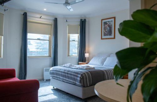 Springwood Hotel | Royal Hotel