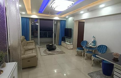 Hadapsar Bed & Breakfast | Royal Nest 3BHK Suites