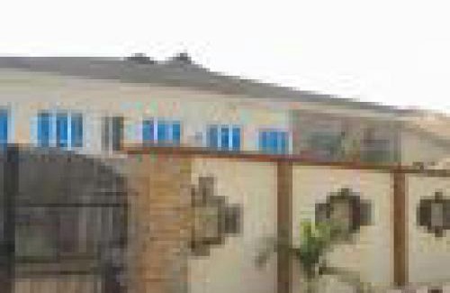 Ibadan Cabin | Royal Signature Suites and Apartments