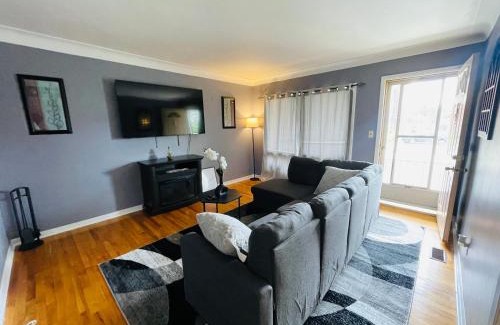 Walkerville Apartment | Royal Stay