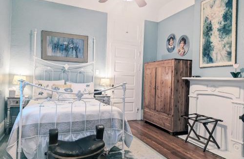 Bywater House | Royal Sunshine