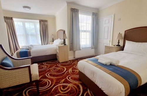 Wickham Bed & Breakfast | Royal Swan Ashley Manor