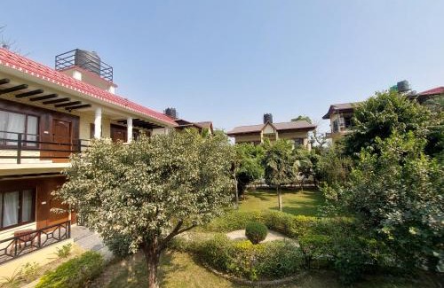 Sauraha Resort | Royal Tiger Luxury Resort
