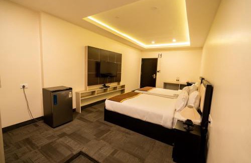 Aizawl Hotel | ROYALE LALAWI HOTEL