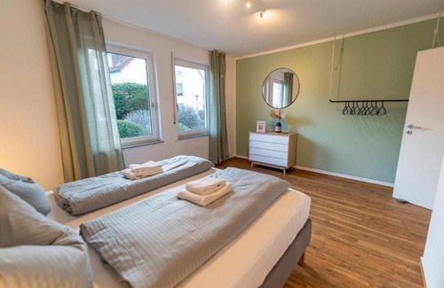 Ottersleben Apartment | RR - Unique Apartment 70qm - Terrace - Washer