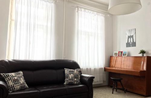 15th District Apartment | Rudolf House