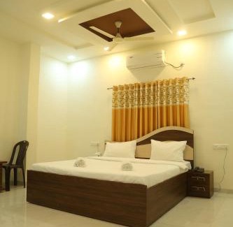 Satara Hotel | Rudraksh Nagthane