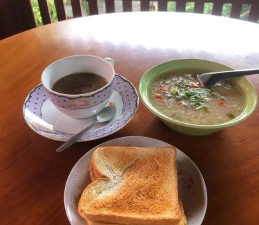 Nong Pling House | Ruen Thai Ban Rim Nam