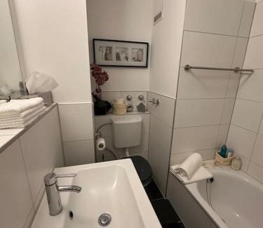 Wiesbaden Apartment | Ruhige Stadtperle mit Garten