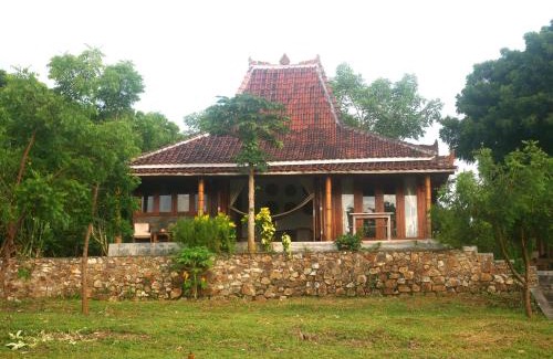 Jerowaru Villa | RUMAH THEA