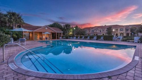 Crestwynd Bay House | Rumi Haven-Homey&Spacious Stay