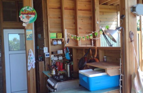 Gibson Bight Cabin | Runaway Pineapple Lodge: Amazing Ocean views, NEW large pool, Jungle setting
