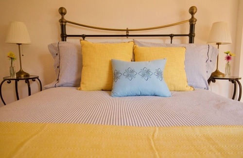 Bloomfield Bed & Breakfast | Runaway Rooster B&B - The Nest